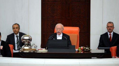 En gergin yemin töreni