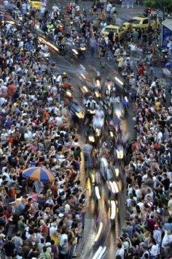 Atina'da halk isyanda