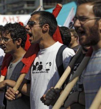 Atina'da halk isyanda