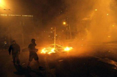 Atina'da halk isyanda