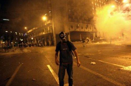 Atina'da halk isyanda