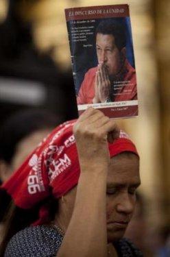 Venezüellalılar Chavez'e ağladı