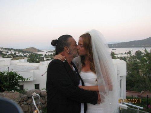 Ayşe Özyılmazel ve Ali Taran'ın düğününden kareler