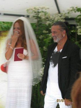 Ayşe Özyılmazel ve Ali Taran'ın düğününden kareler