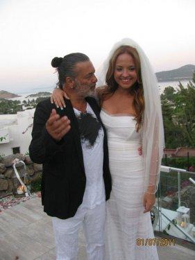 Ayşe Özyılmazel ve Ali Taran'ın düğününden kareler