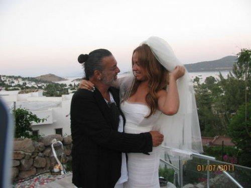 Ayşe Özyılmazel ve Ali Taran'ın düğününden kareler