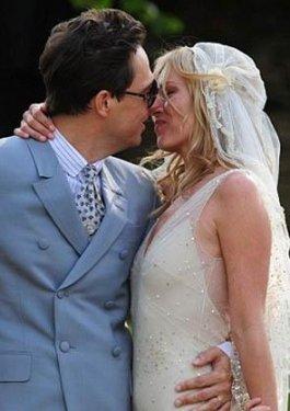 Kate Moss The Kills'in gitaristi Jamie Hince ile evlendi - Resim 3