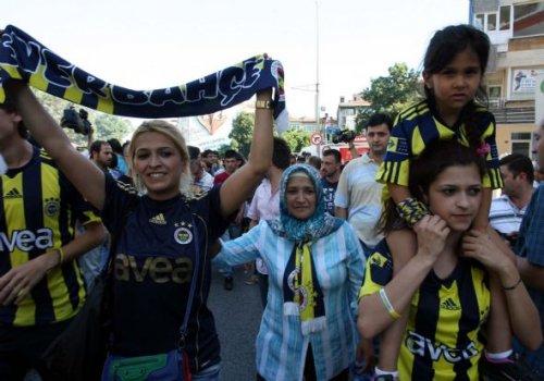 Fenerbahçe taraftarından Aziz Başkan'a tam destek - Resim 3