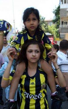 Fenerbahçe taraftarından Aziz Başkan'a tam destek - Resim 4