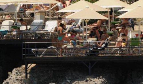 Ali Taran ve Ayşe Özyılmazel balayında