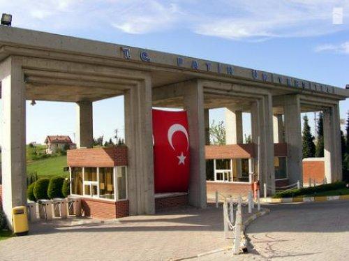 Vakıf Üniversiteleri'nin 2011-2012 yılı dudak uçuklatan fiyatları