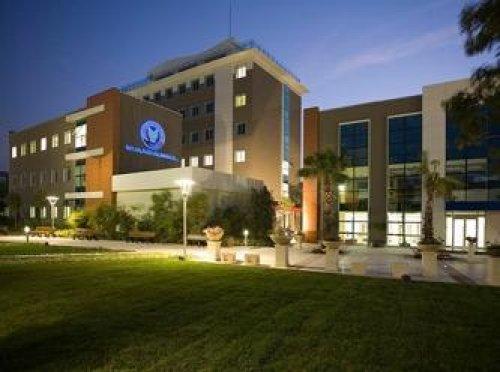 Vakıf Üniversiteleri'nin 2011-2012 yılı dudak uçuklatan fiyatları