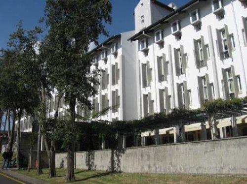 Vakıf Üniversiteleri'nin 2011-2012 yılı dudak uçuklatan fiyatları