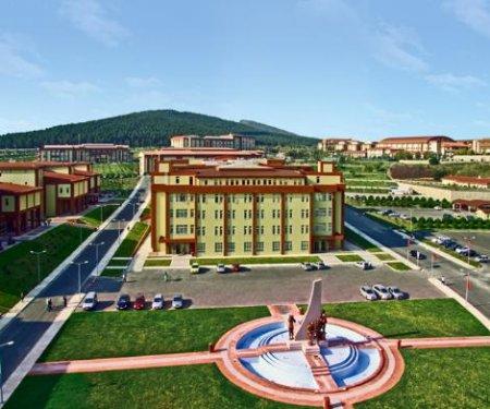 Vakıf Üniversiteleri'nin 2011-2012 yılı dudak uçuklatan fiyatları