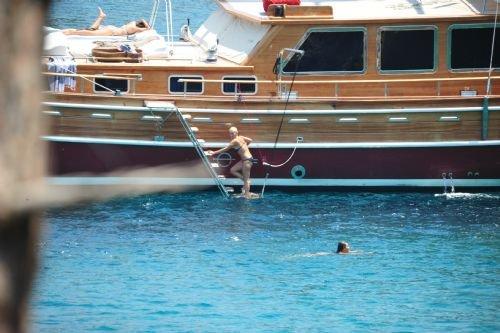 Hülya - Seda Bodrum'da