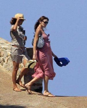 Sarkozy ve Carla Bruni plajda görüntülendi - Resim 34