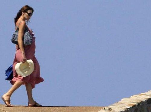 Sarkozy ve Carla Bruni plajda görüntülendi - Resim 35
