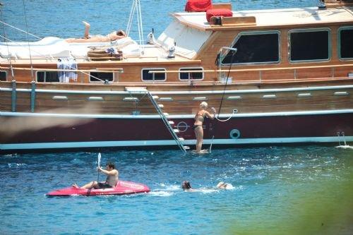 Hülya - Seda Bodrum'da