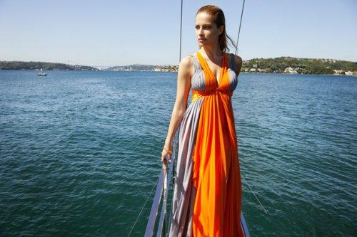 Burcu Esmersoy'un Markafoni çekimi fotoğrafları