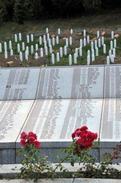 Srebrenitsa soykırımının 16. yılı