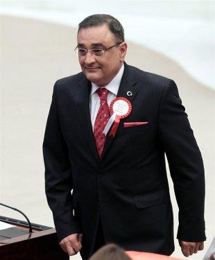 CHP iki hafta sonra yemin ediyor