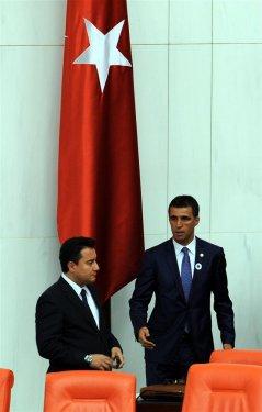 CHP iki hafta sonra yemin ediyor