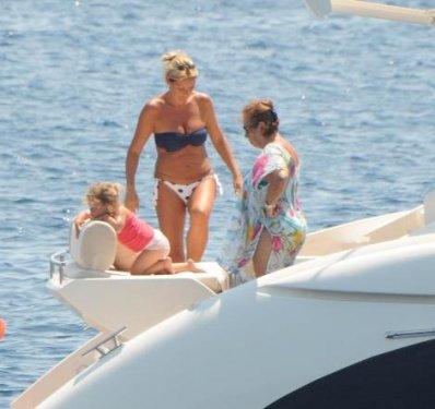 Pınar Altuğ ve Yağmur Atacan'ın tatil keyfi