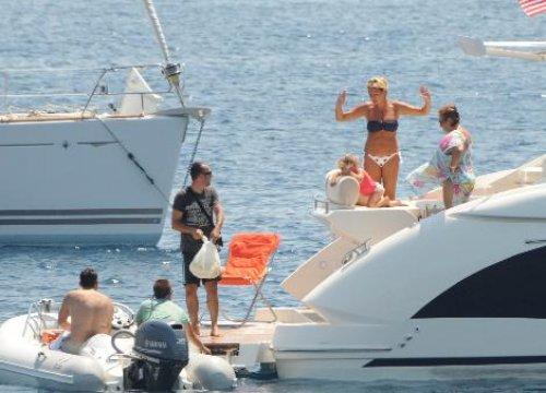 Pınar Altuğ ve Yağmur Atacan'ın tatil keyfi