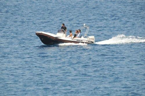 Bikinili Sibel Can'a kızı siper oldu - Resim 34