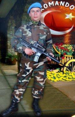 Türkiye 13 şehidine ağlıyor