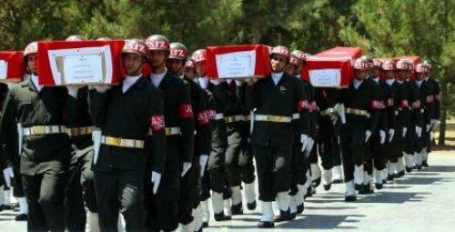 13 Şehit için Diyarbakır'da askeri tören - Resim 2