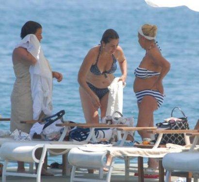 Zuhal Olcay yıllardan sonra bikinili