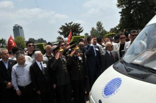 Şehit cenazesinde AKP'li Çelik'e tepki - Resim 17