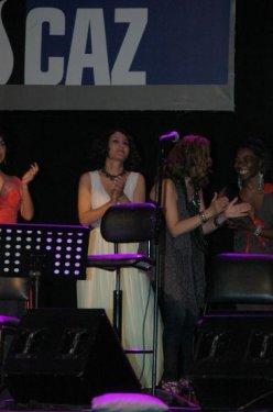 Aynur Doğan Açık Hava'da yuhalandı