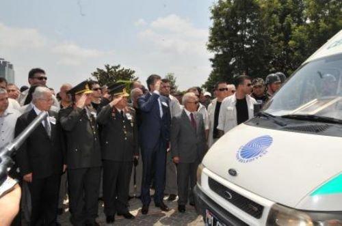 Şehit cenazesinde AKP'li Çelik'e tepki - Resim 16