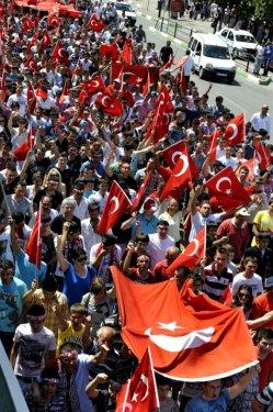 Türkiye şehitlerini andı