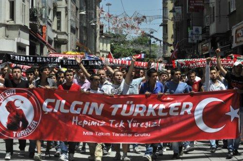 Türkiye şehitlerini andı