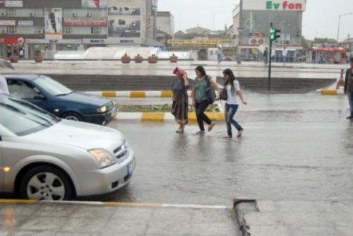 Trafik polisinin görev aşkı