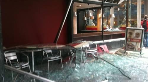 Oslo'da patlama - Resim 9