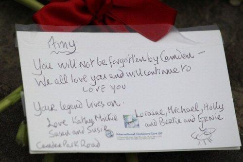 Amy Winehouse hayatını kaybetti