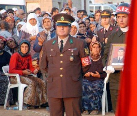 Şehit annesinin feryadı yürekleri dağladı - Resim 16