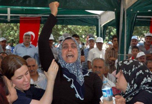 Gaziantep şehit uzman çavuşunu uğurladı - Resim 2