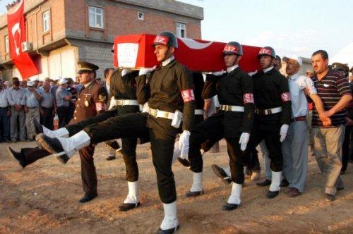 Şehit annesinin feryadı yürekleri dağladı - Resim 9