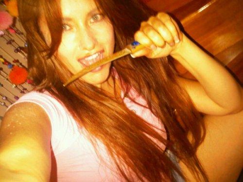 Hilal Cebeci'nin Twitter fotoğrafları