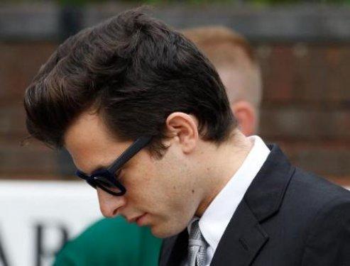 Amy Winehouse son yolculuğuna uğurlandı