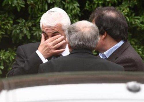 Amy Winehouse son yolculuğuna uğurlandı