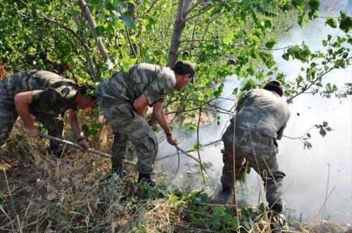 Edirne'de yangına asker müdahalesi - Resim 3