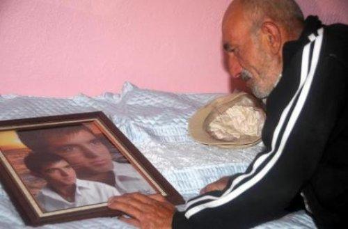 Şehidin baba evine ateş düştü