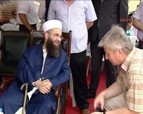Cübbeli Ahmet Hoca cami temeli attı  - Resim 3