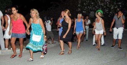 Süperstar'ın Bodrum konseri protesto edildi - Resim 6